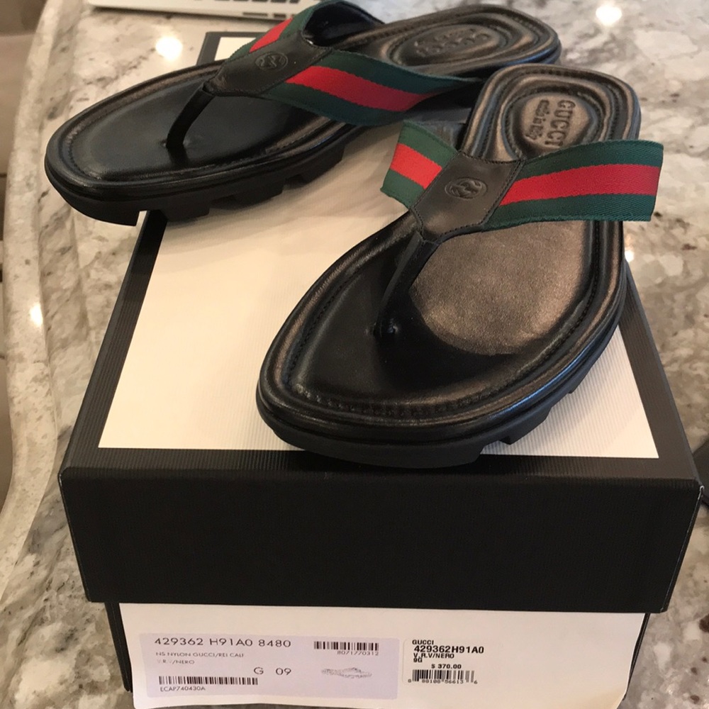Gucci flip flop